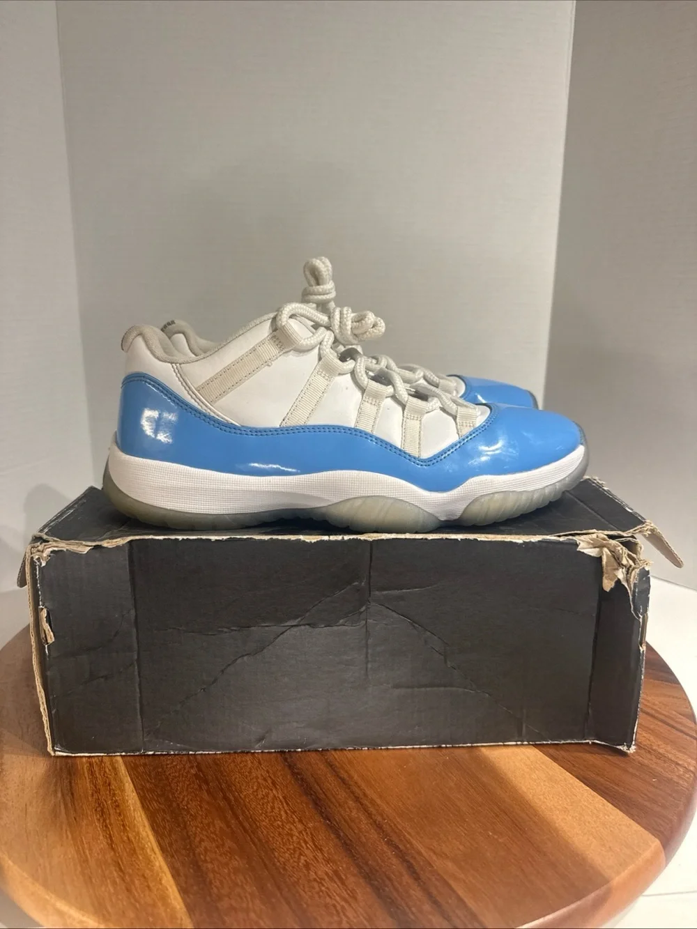 Jordan 11 Retro Low UNC 2017 (528895-106) Men’s Size 8